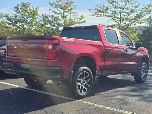Used 2019 Chevrolet Silverado 1500 Custom Trail Boss w/ Custom Convenience Package AWD/4WD image 7