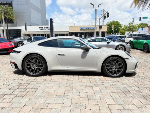 Used 2024 Porsche 911 Carrera T image 7