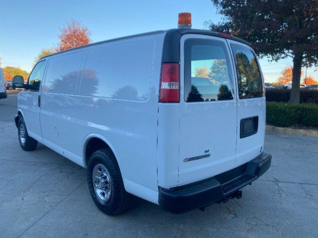 Used 2015 Chevrolet Express 2500 RWD image 3