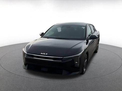 Used 2025 Kia K4 FWD image 6