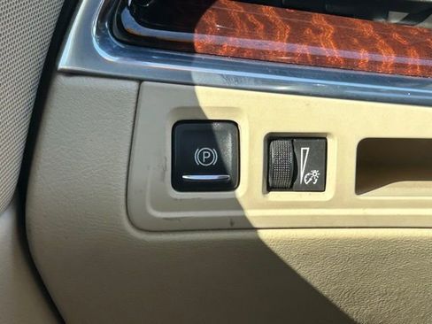 Used 2017 Cadillac XT5 Luxury w/ Driver Awareness Package FWD image 20