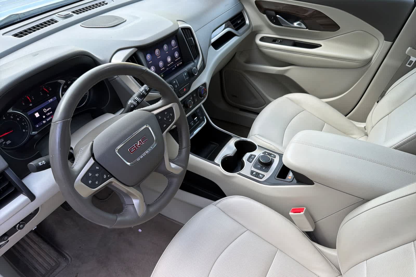 Used 2020 GMC Terrain Denali w/ Denali Premium Package FWD image 11