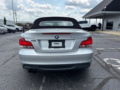 Used 2009 BMW 135i Convertible RWD image 11