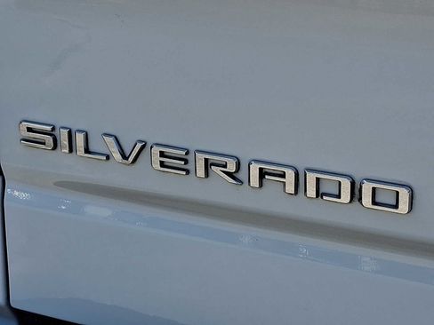 Used 2019 Chevrolet Silverado 1500 Custom Trail Boss w/ Custom Convenience Package AWD/4WD image 29