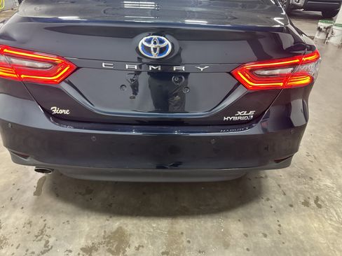 Used 2021 Toyota Camry XLE w/ Navigation Upgrade Package FWD image 35