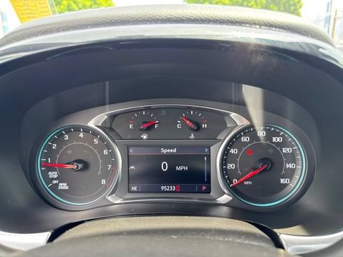 Used 2023 Chevrolet Traverse LT w/ Midnight/Sport Edition AWD/4WD image 19