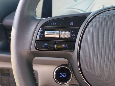 Used 2023 Hyundai Ioniq 6 SEL image 17