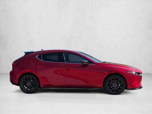 Used 2024 MAZDA MAZDA3 Hatchback w/Premium Plus Pkg AWD/4WD image 4