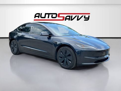 Used 2025 Tesla Model 3 Long Range RWD image 1