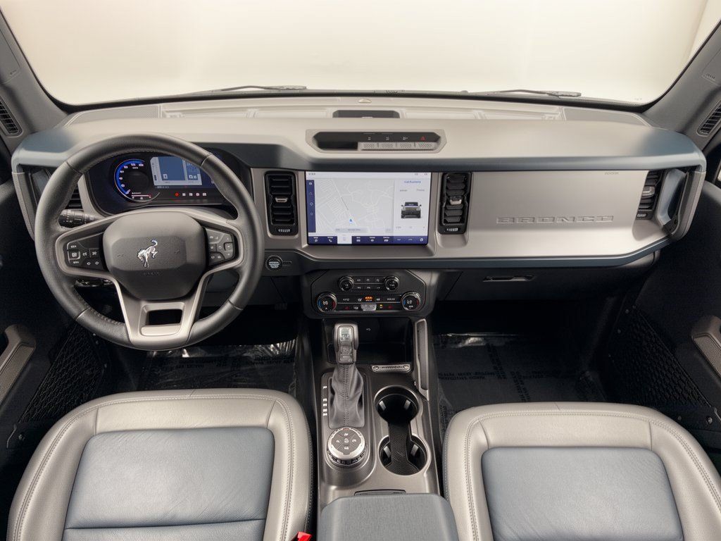 Used 2023 Ford Bronco Outer Banks AWD/4WD image 17