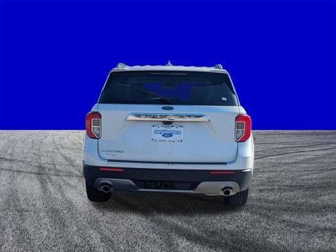 Certified 2024 Ford Explorer Limited w/ Limited Technology Package RWD image 5