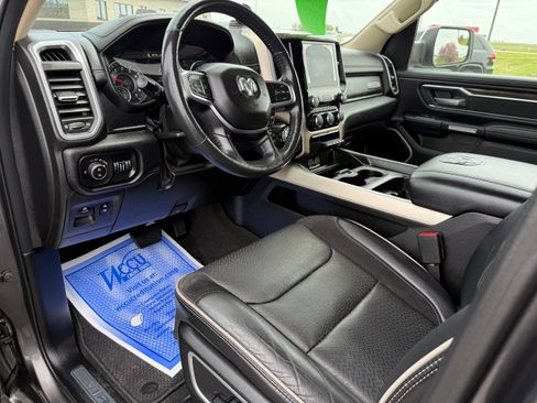 Used 2020 RAM 1500 Laramie AWD/4WD image 5