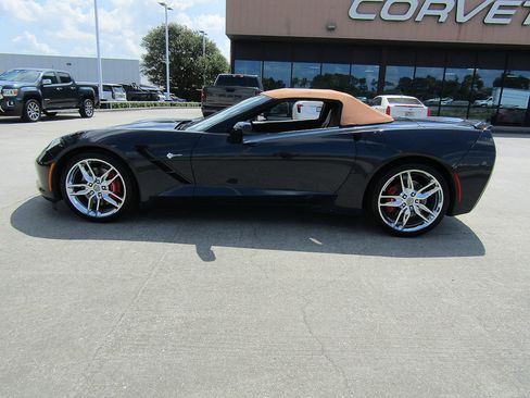 Used 2014 Chevrolet Corvette Stingray Convertible w/ 2LT Preferred Equipment Group RWD image 26