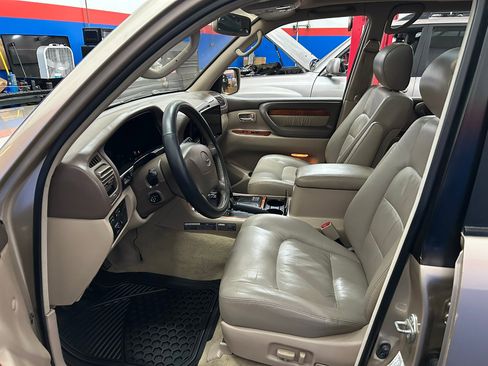 Used 1998 Lexus LX 470 4WD image 10