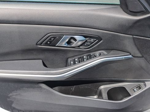 Used 2025 BMW 330i xDrive Sedan image 21