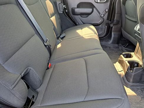Used 2022 Jeep Wrangler Unlimited Sport image 20