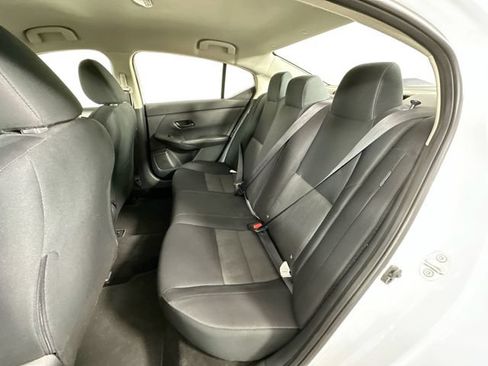 Used 2024 Nissan Sentra SV FWD image 23