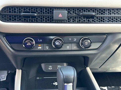 Certified 2026 Honda HR-V LX image 22