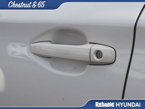 Used 2019 Subaru Outback 2.5i Limited image 23