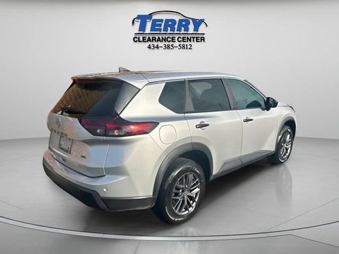 Used 2024 Nissan Rogue S AWD/4WD image 5