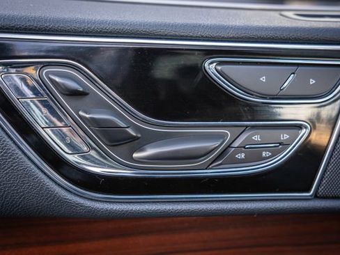 Used 2024 Lincoln Navigator Reserve AWD/4WD image 12