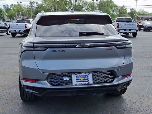 New 2025 Chevrolet Equinox EV RS w/ Convenience Package II image 7