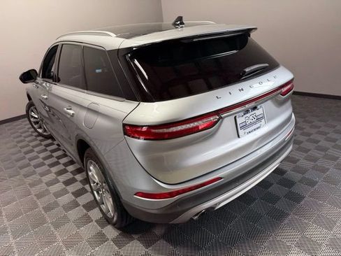 Used 2021 Lincoln Corsair AWD w/ Premium Package image 9