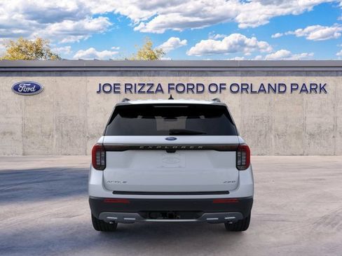 New 2026 Ford Explorer Active w/ Active Comfort Package AWD/4WD image 5