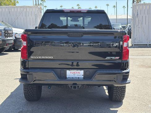 Used 2024 Chevrolet Silverado 1500 ZR2 AWD/4WD image 5