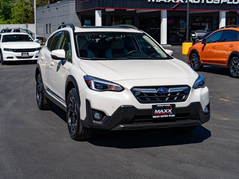 Used 2021 Subaru Crosstrek 2.5i Limited w/ Moonroof Package 2 AWD/4WD image 2
