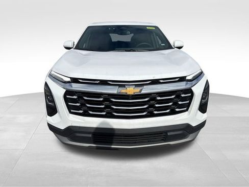 Used 2026 Chevrolet Equinox LT w/ Convenience Package II image 9
