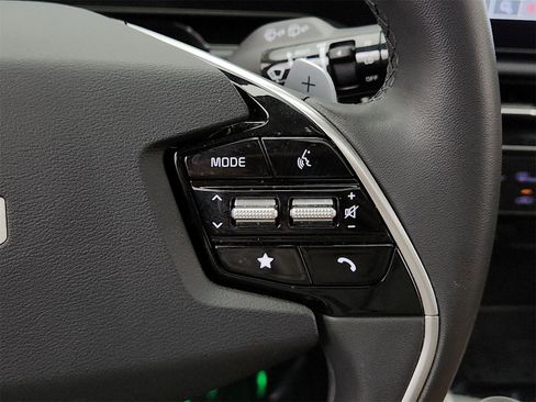 Certified 2024 Kia Niro EX Touring image 30