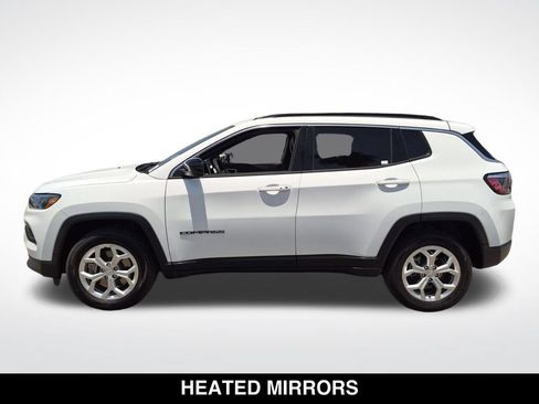 Used 2024 Jeep Compass Latitude AWD/4WD image 5
