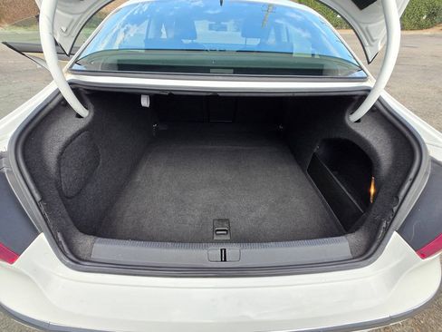 Used 2010 Volkswagen CC Sport FWD image 26