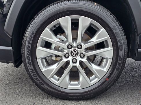 Certified 2025 Toyota RAV4 XLE Premium image 11