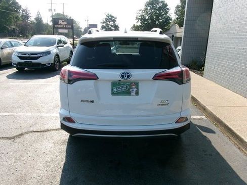 Used 2017 Toyota RAV4 XLE w/ Carpet Mat Package AWD/4WD image 7