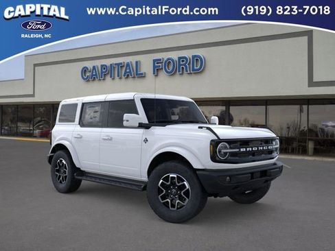 New 2025 Ford Bronco Outer Banks AWD/4WD image 7
