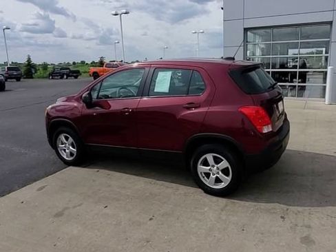 Used 2016 Chevrolet Trax LS AWD/4WD image 6