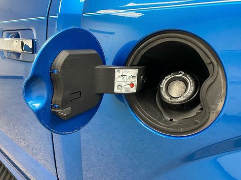 Used 2015 Ford F150 XLT w/ Equipment Group 302A Luxury image 28