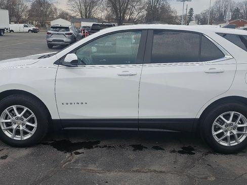 Used 2023 Chevrolet Equinox LT image 4