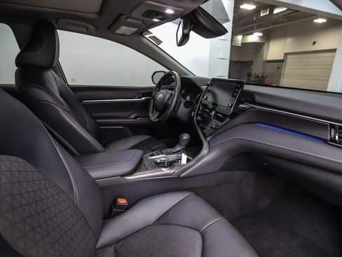 Used 2023 Toyota Camry XSE FWD image 29