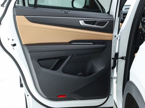 New 2026 Volkswagen Atlas Cross Sport SEL image 17