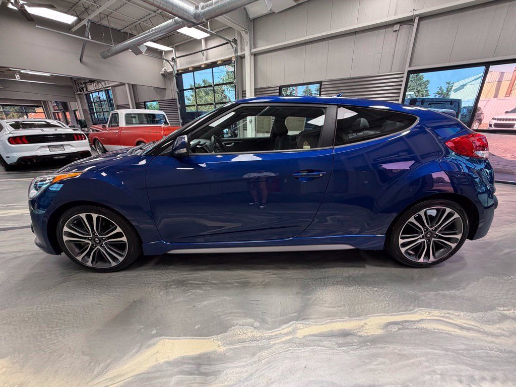 Used 2016 Hyundai Veloster Turbo FWD image 35
