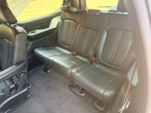 Used 2025 Jeep Wagoneer Series II AWD/4WD image 24