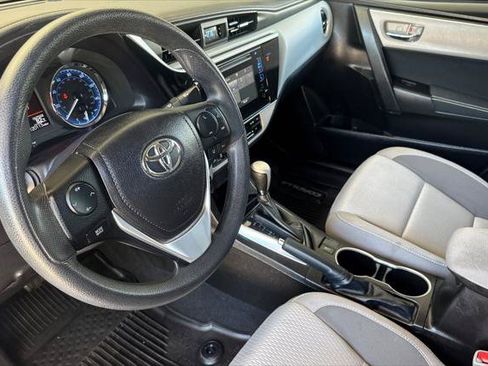 Certified 2019 Toyota Corolla LE FWD image 11