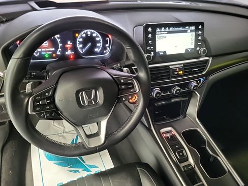 Used 2021 Honda Accord Touring image 10