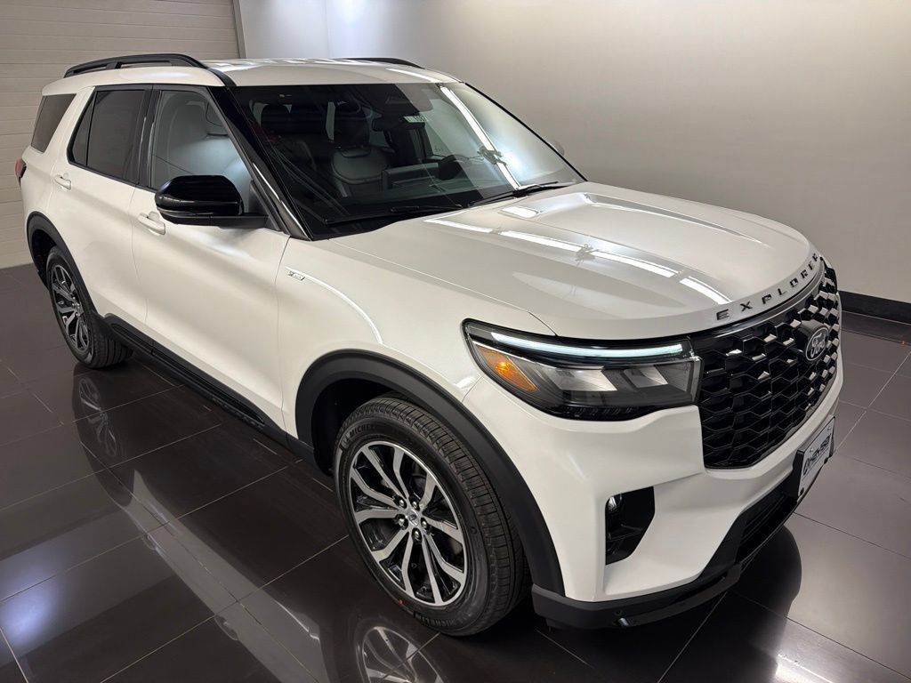 New 2027 Ford Explorer ST-Line AWD/4WD image 1