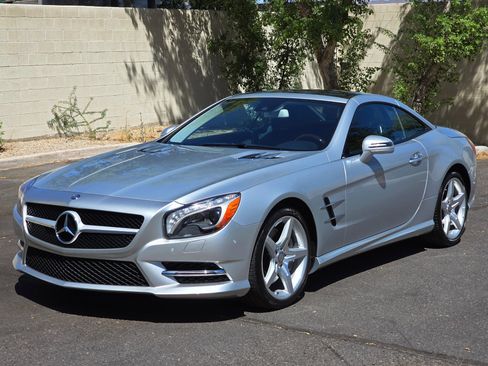 Used 2014 Mercedes-Benz SL 550 image 6
