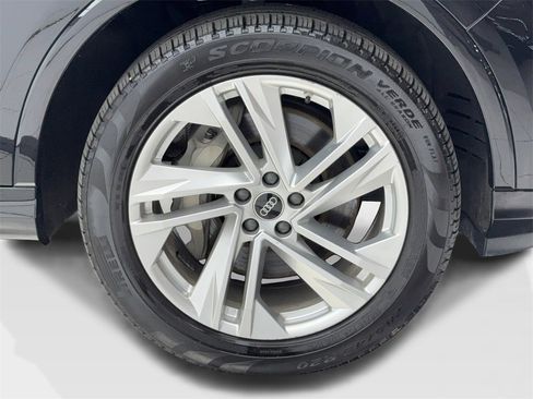 Used 2022 Audi Q7 3.0T Premium image 56