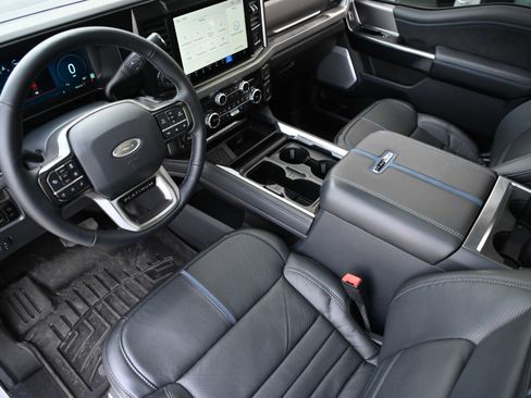 Used 2026 Ford F250 Platinum image 17